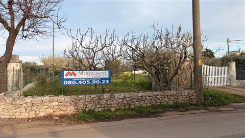 P  R  E  Z  Z  O    R  I  B  A  S  S  A  T  O  -  Corpo di 4 Trulli con 2 depositi
